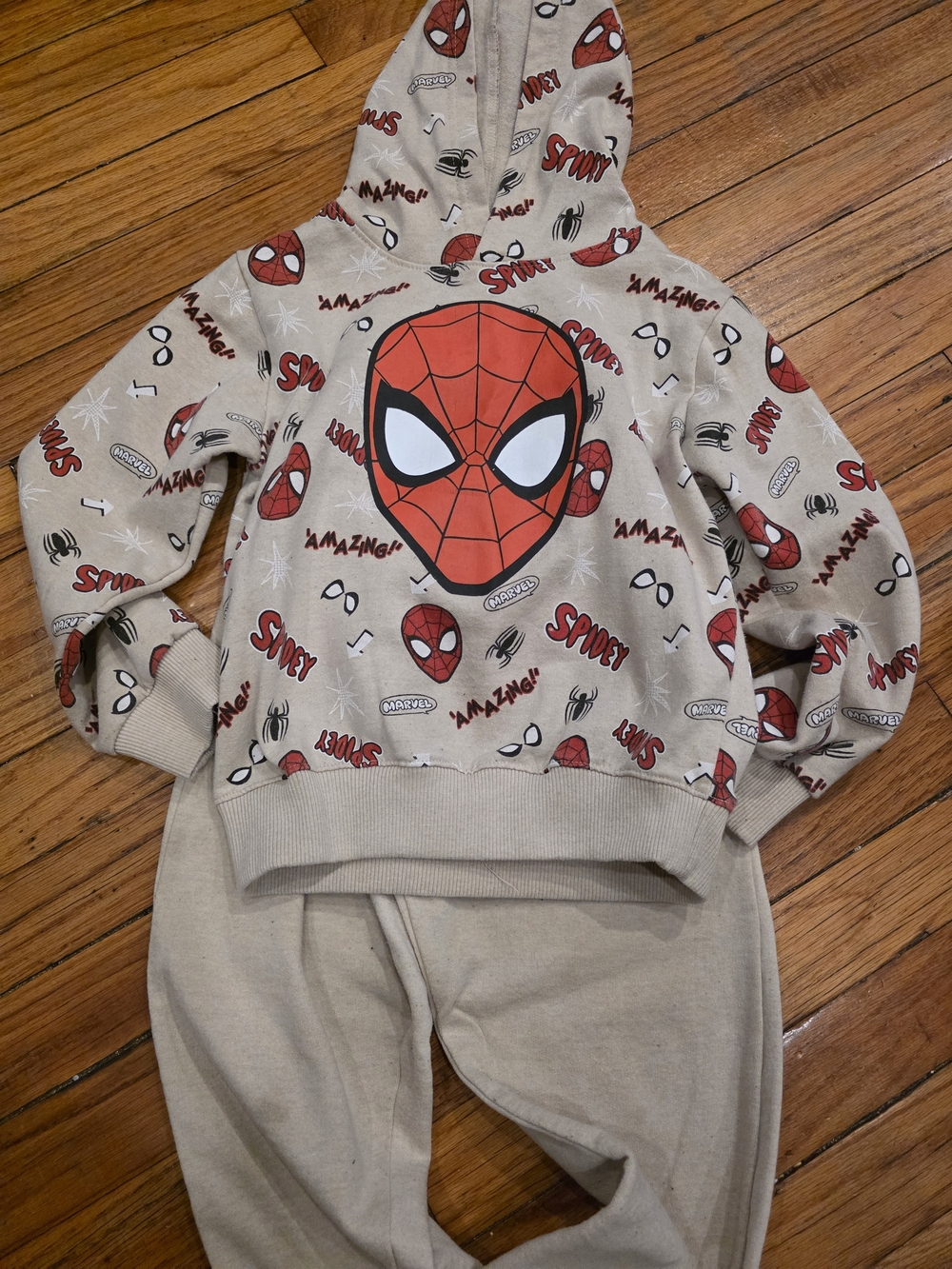 Spiderman Beige Hoodie with Bold Red Face Graphic And Pant Set